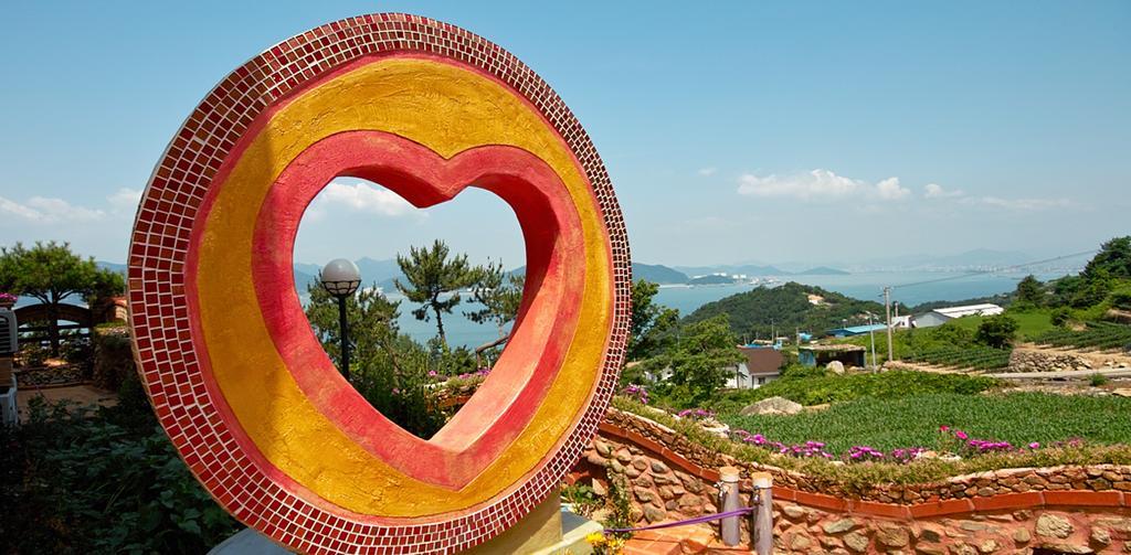 Gung Pension Namhae Exterior foto