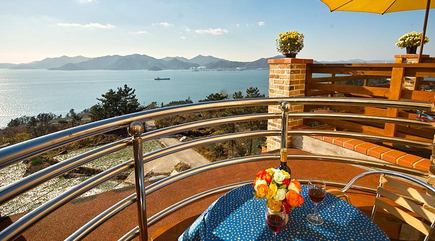 Gung Pension Namhae Exterior foto